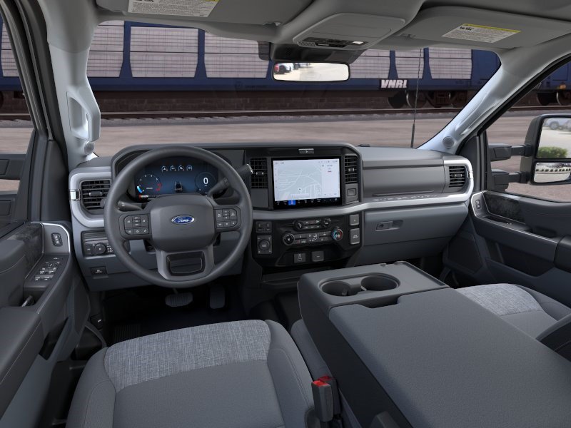 New 2026 Oxford White Ford XLT image 9