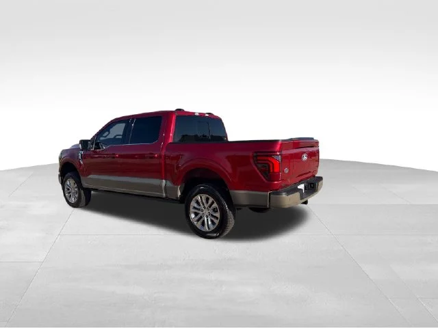 Used 2025  Ford King Ranch image 4