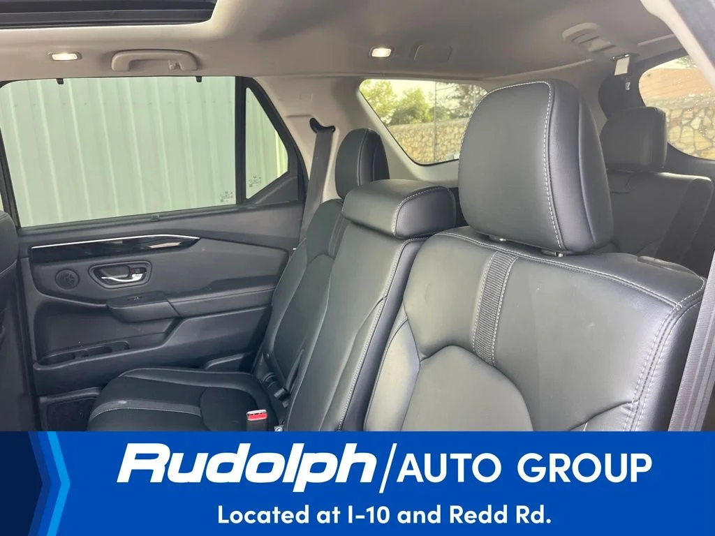 2023 Honda Pilot Touring - Photo 10