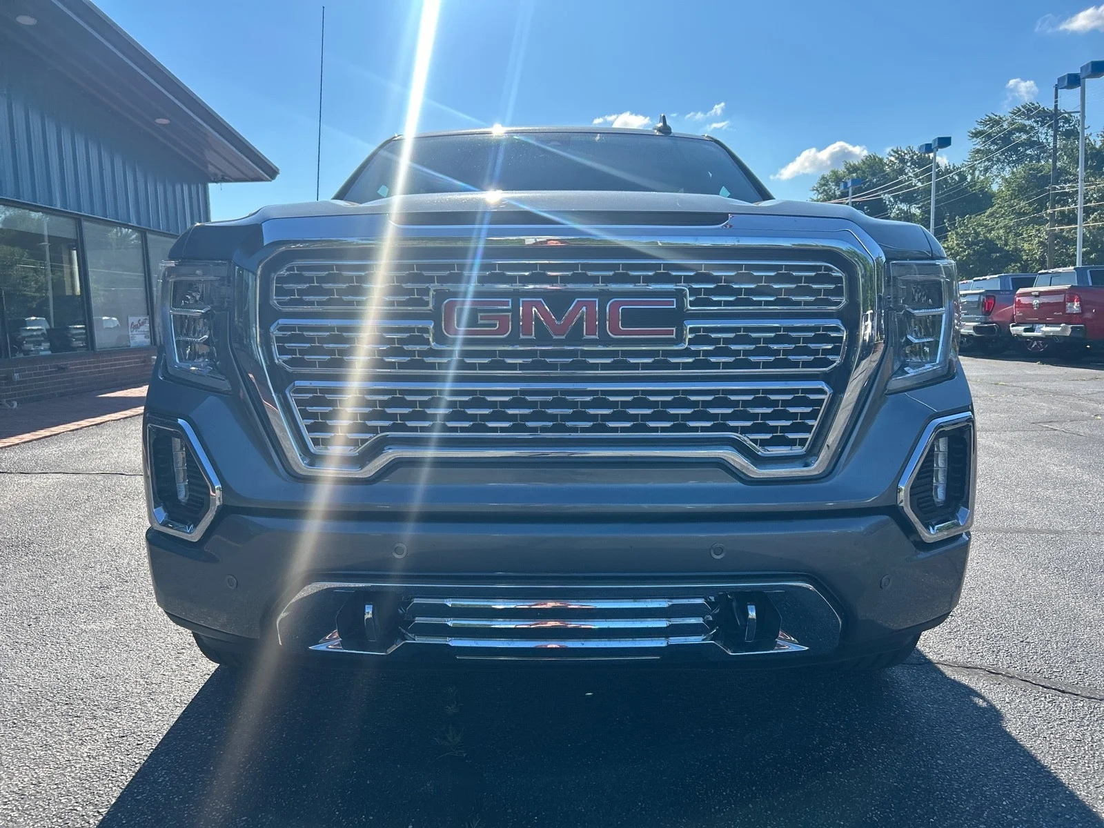 Used 2020 Gray GMC Denali image 3