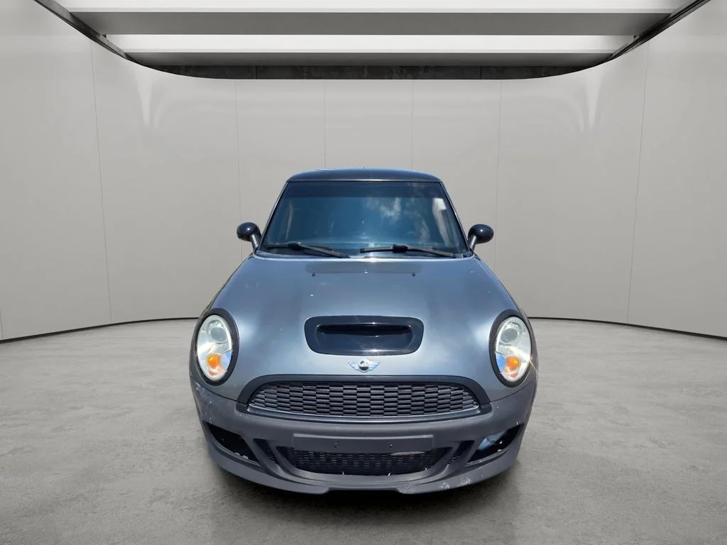 Used 2009 British Racing Green Metallic MINI John Cooper Works image 8
