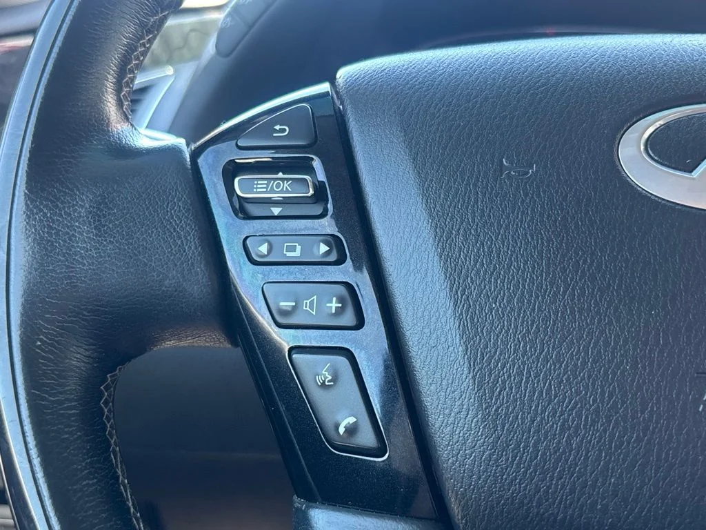 Used 2021 Gray INFINITI LUXE image 22