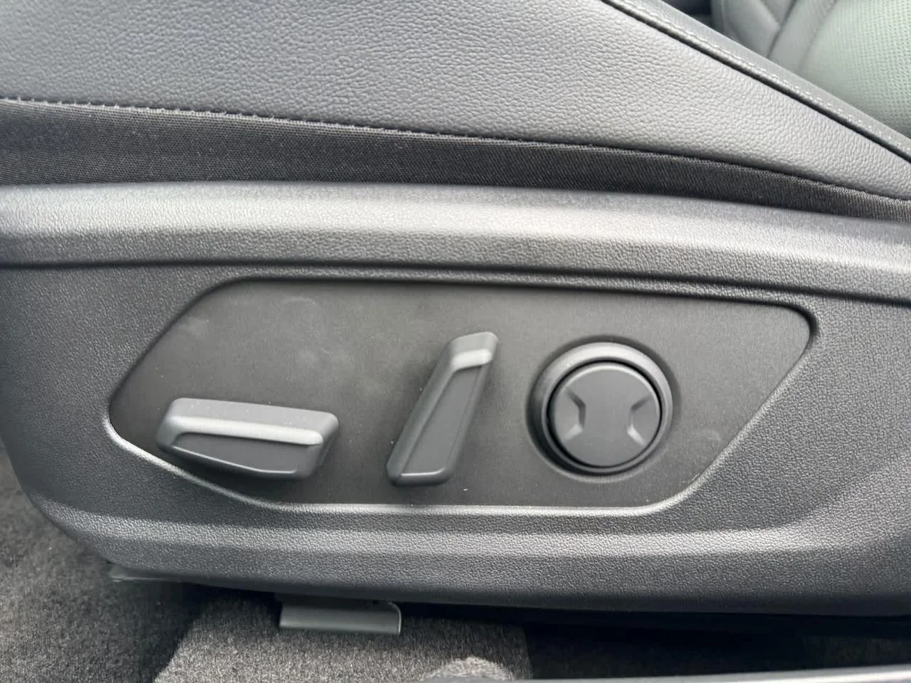 New 2026 Gray Hyundai Limited image 13