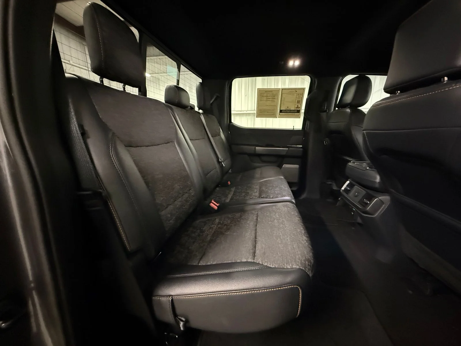 Used 2025 Gray Ford Tremor image 22
