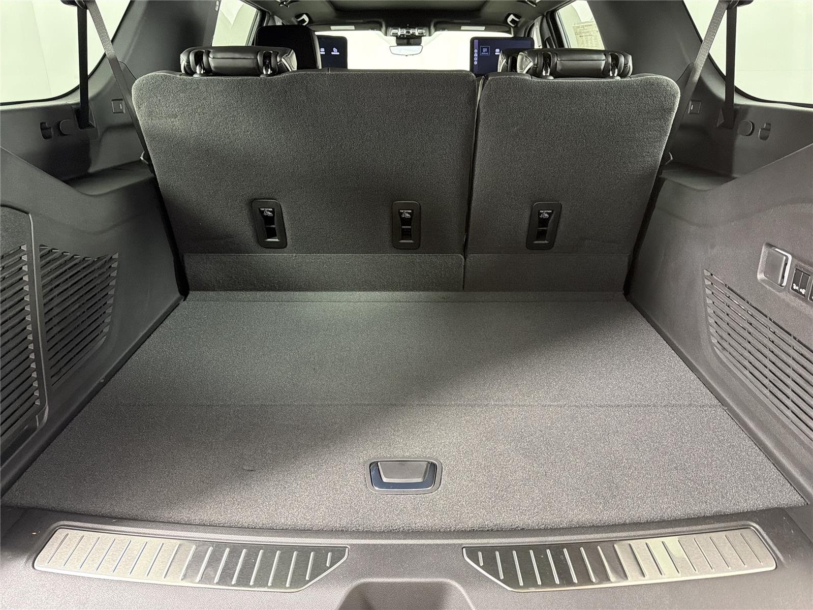 2026 GMC Yukon XL AT4 Ultimate - Photo 19