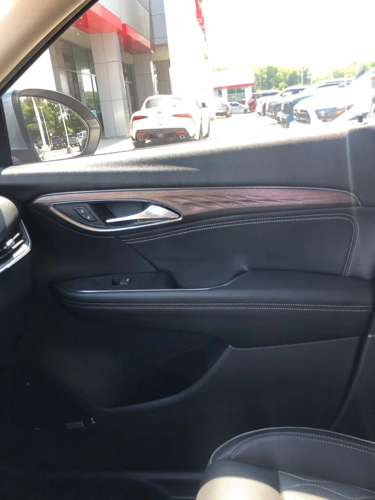 Used 2023 Gray Buick Avenir image 35