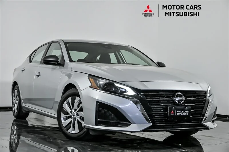 2024 Nissan Altima 2.5 S's photo