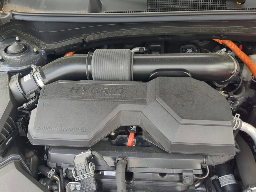 2026 Kia Sportage EX Hybrid - Photo 16