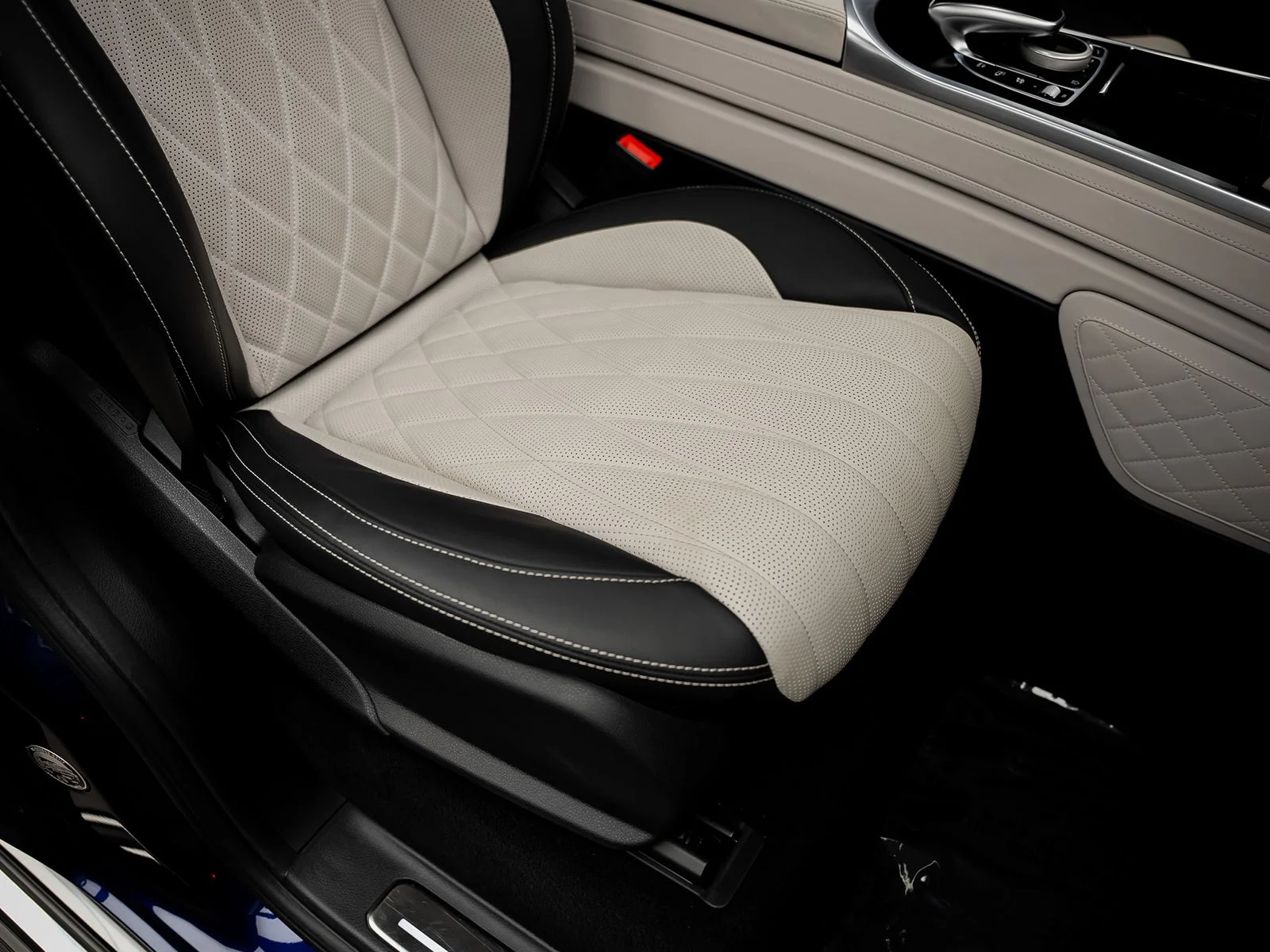 Used 2021 Blue Mercedes-Benz G 63 AMG&reg; image 38