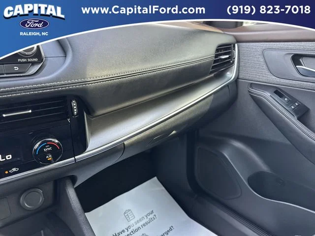 Used 2022 Silver Nissan SV image 26