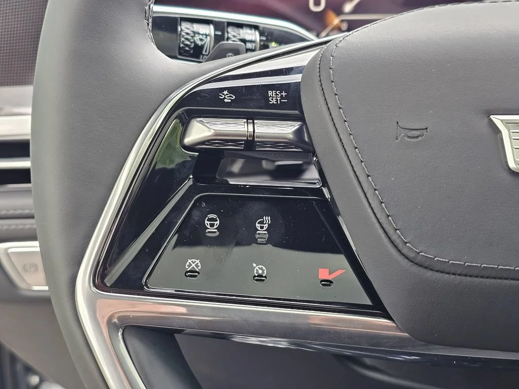 New 2026 Luna Metallic Cadillac Premium Sport image 29