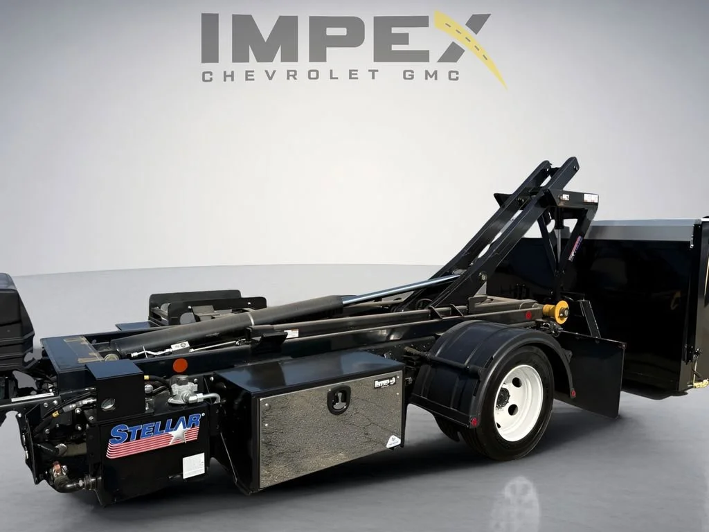 Used 2024 Arc White Chevrolet 1WT image 10