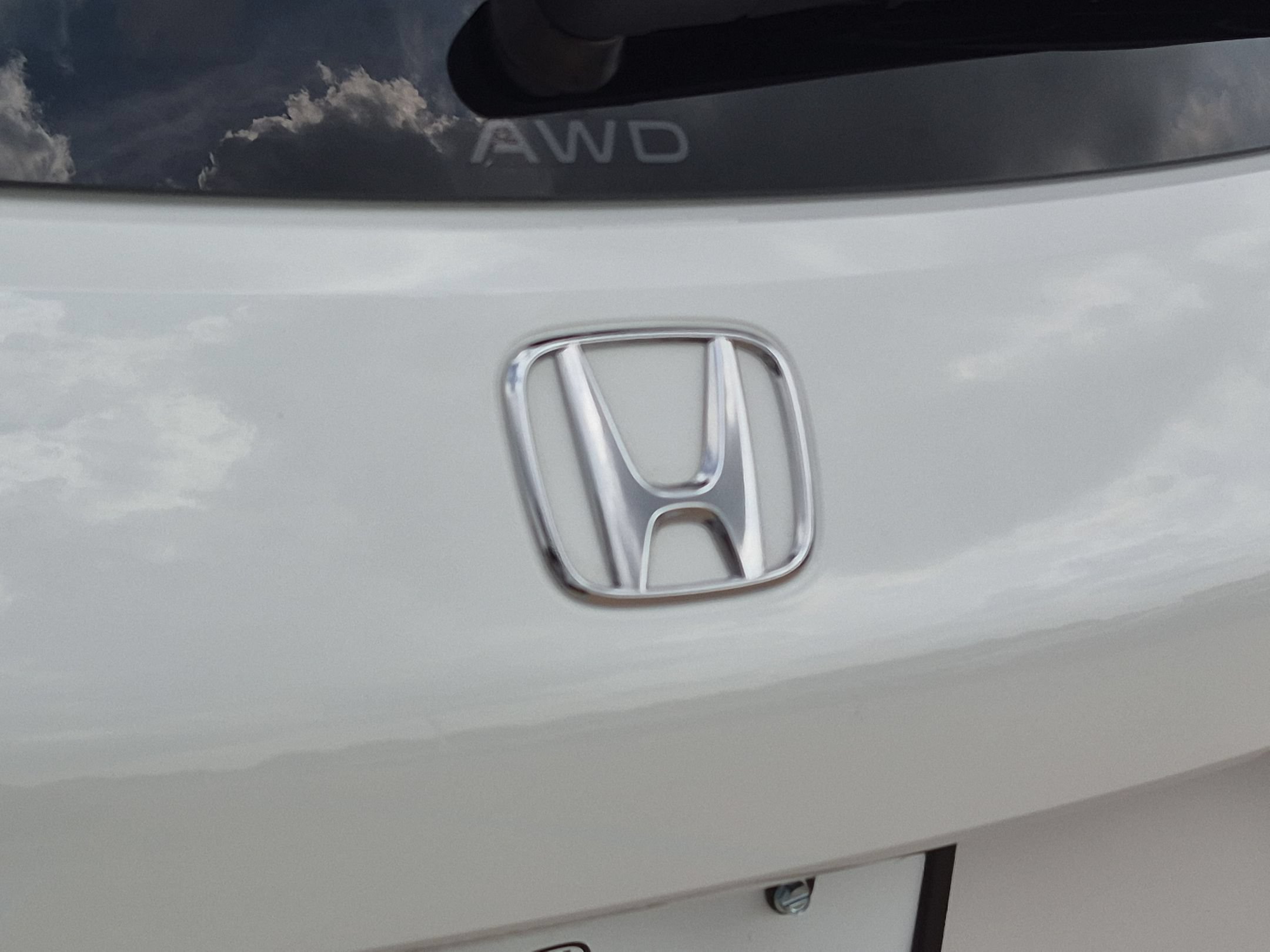Certified Used 2025 Platinum White Pearl Honda EX-L image 28