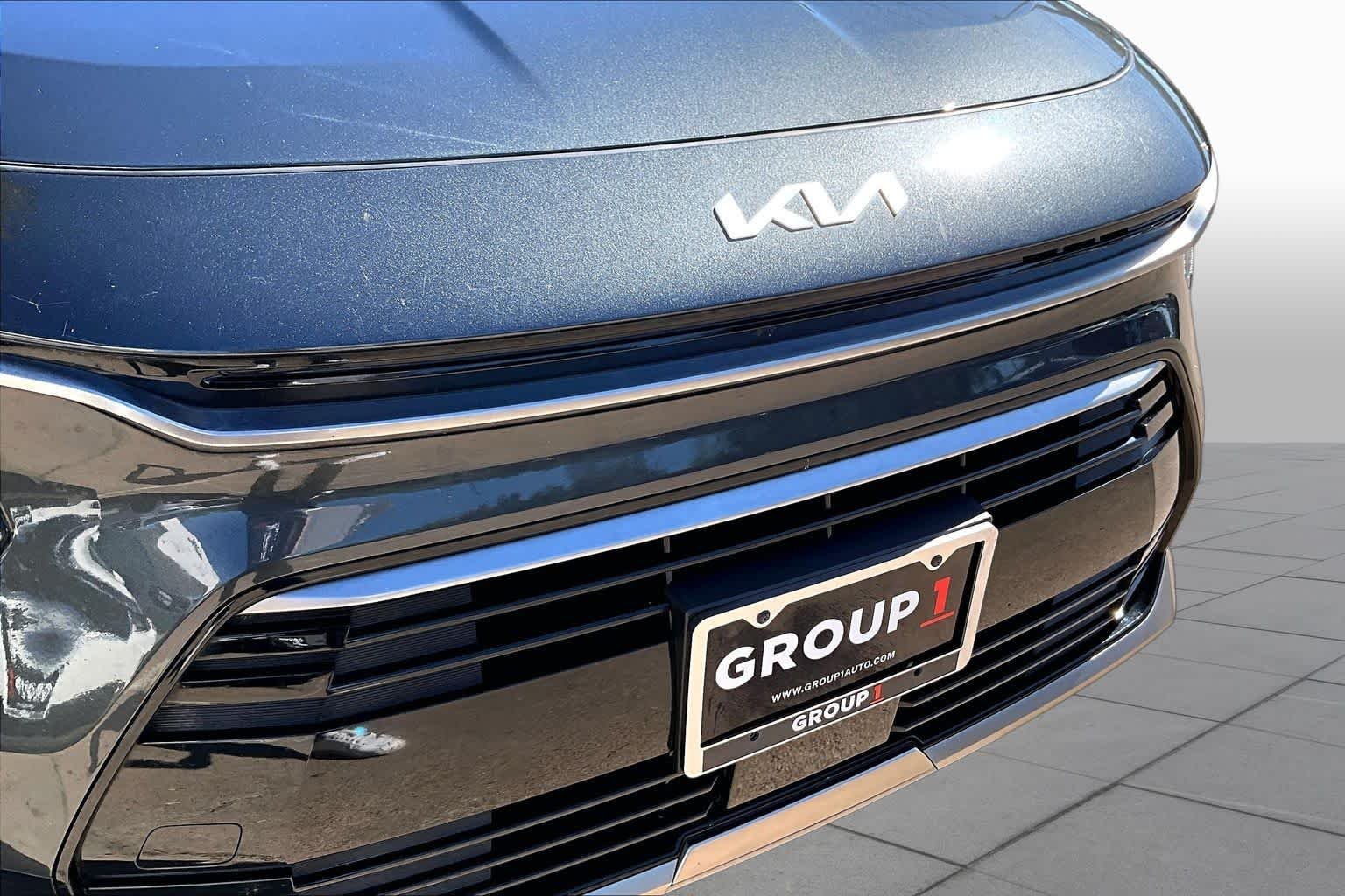 Used 2024 Graphite Gray Kia EX Touring image 30