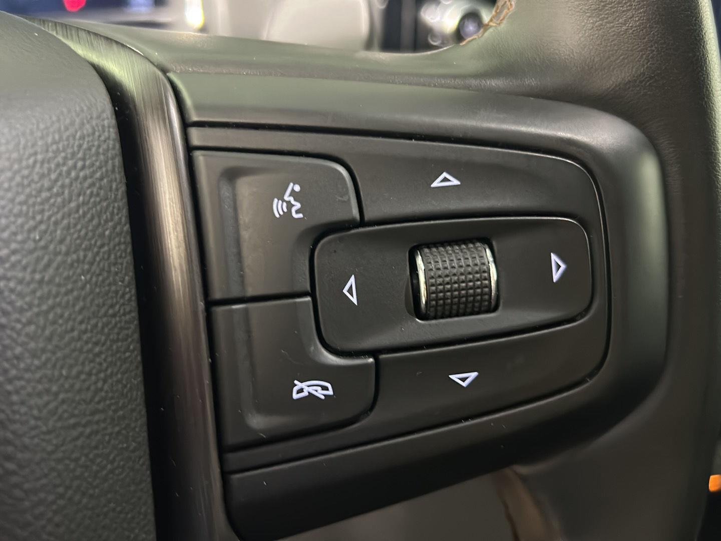 Used 2024 Onyx Black GMC AT4 image 27