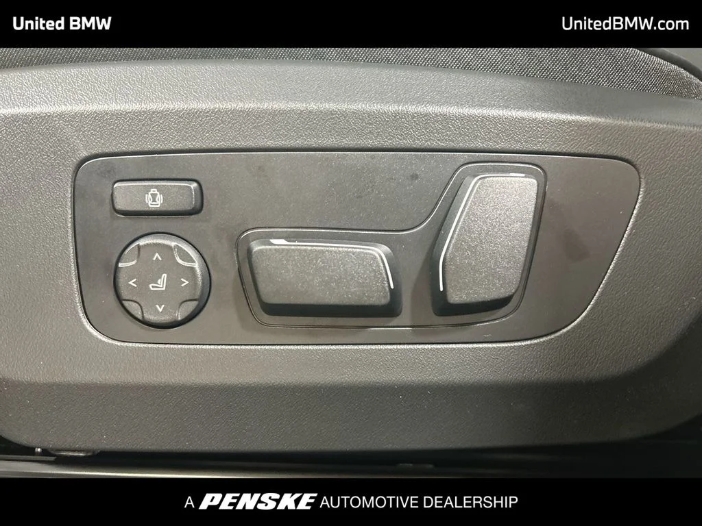 2026 BMW X3 30 - Photo 12