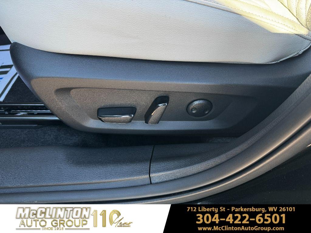 2025 Mitsubishi Outlander SEL - Photo 30