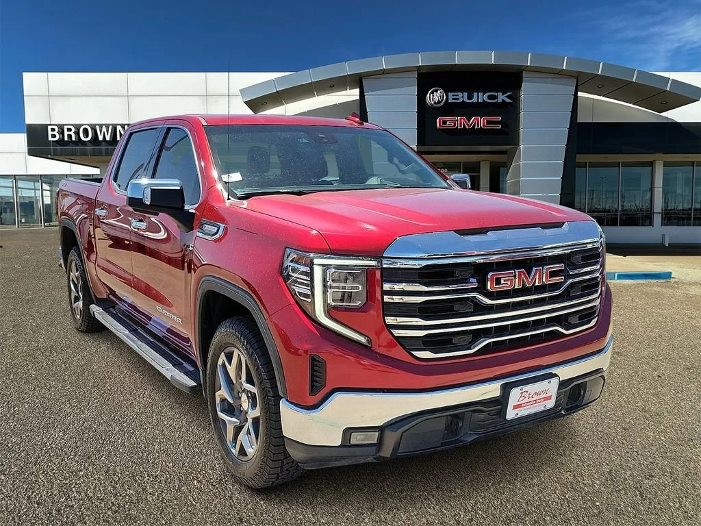 2023 GMC Sierra 4WD Crew Cab Short Box SLT's photo