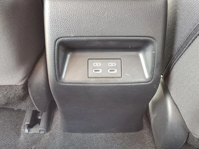 2024 Toyota Corolla LE - Photo 18