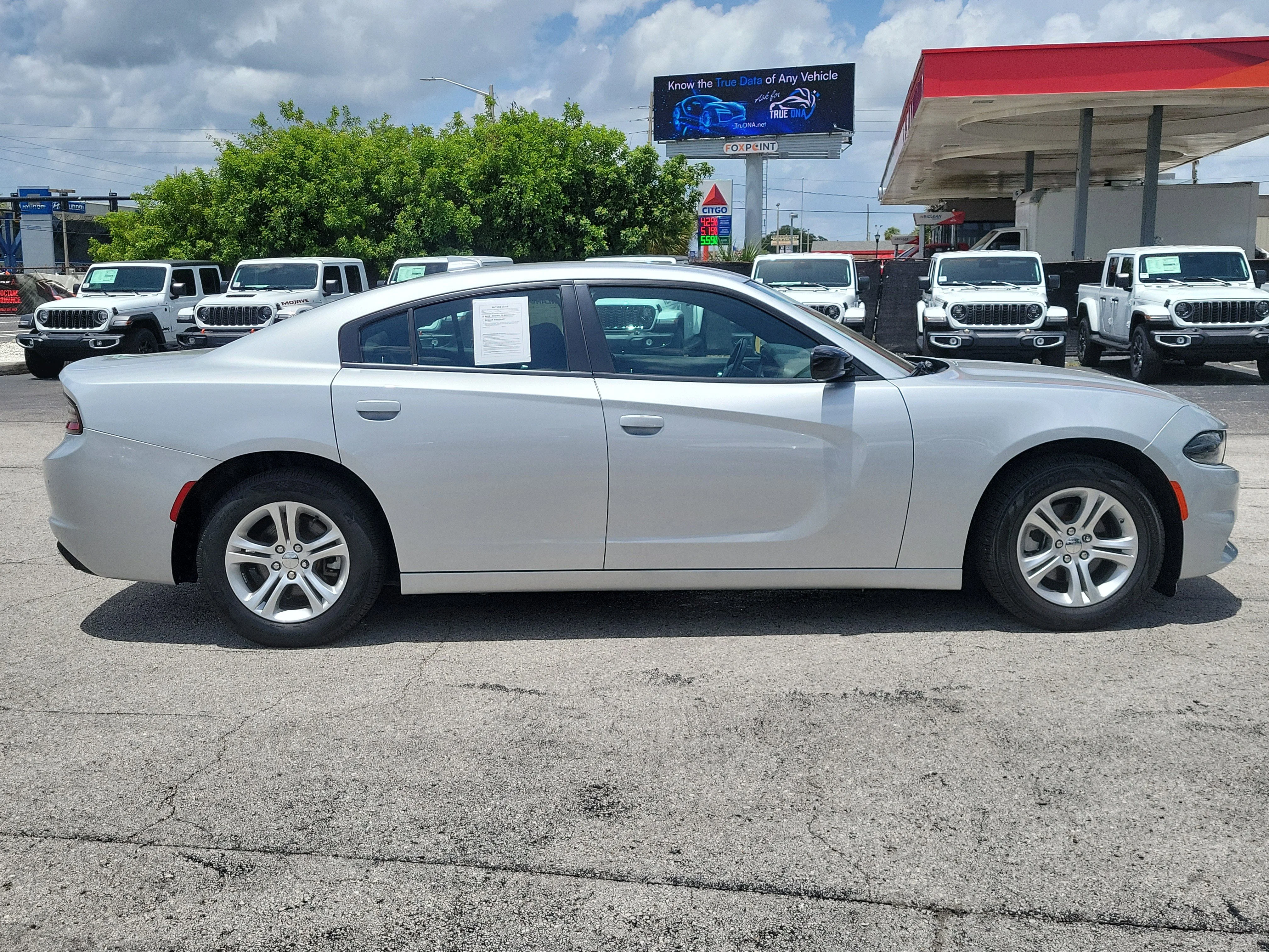 Certified Used 2023 Triple Nickel Clearcoat Dodge SXT image 8