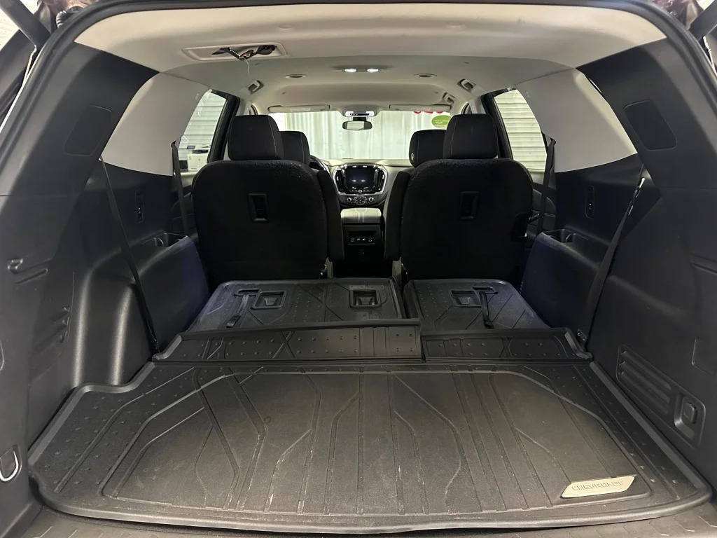 2020 Chevrolet Traverse 1LT - Photo 27