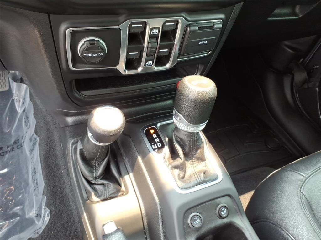 Used 2021 Granite Crystal Metallic Clearcoat Jeep Unlimited Sport Altitude image 22