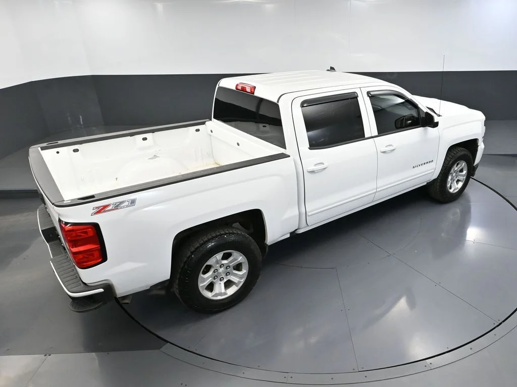 Used 2017 White Chevrolet LT image 59