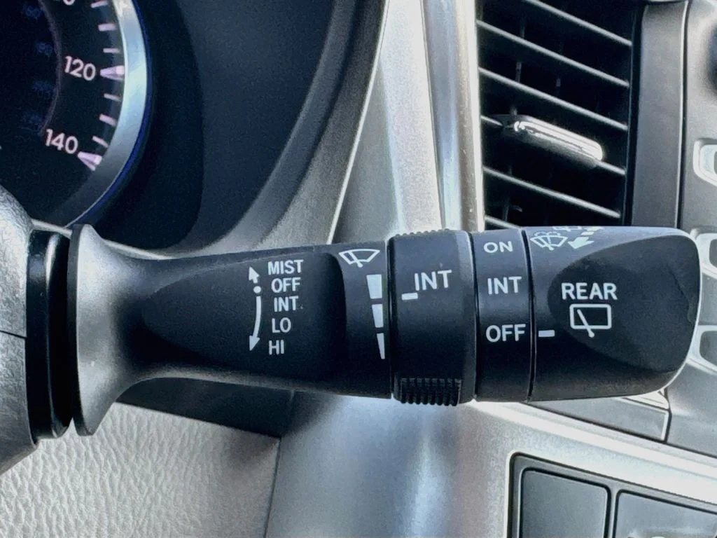 Used 2015 Gray Toyota LE Plus V6 image 13