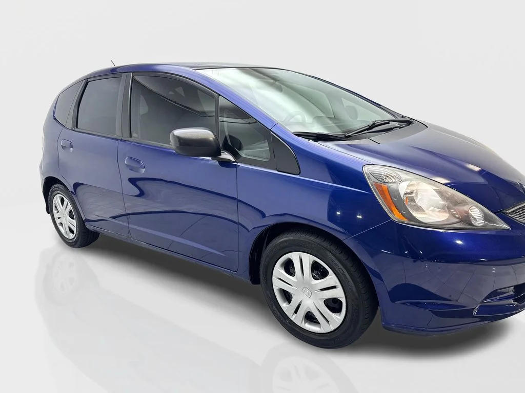 Used 2011  Honda Base image 12