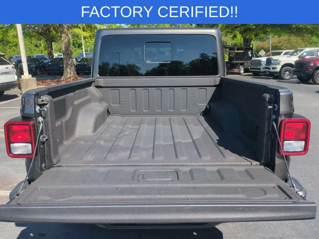 Used 2025 Gray Jeep Nighthawk image 28