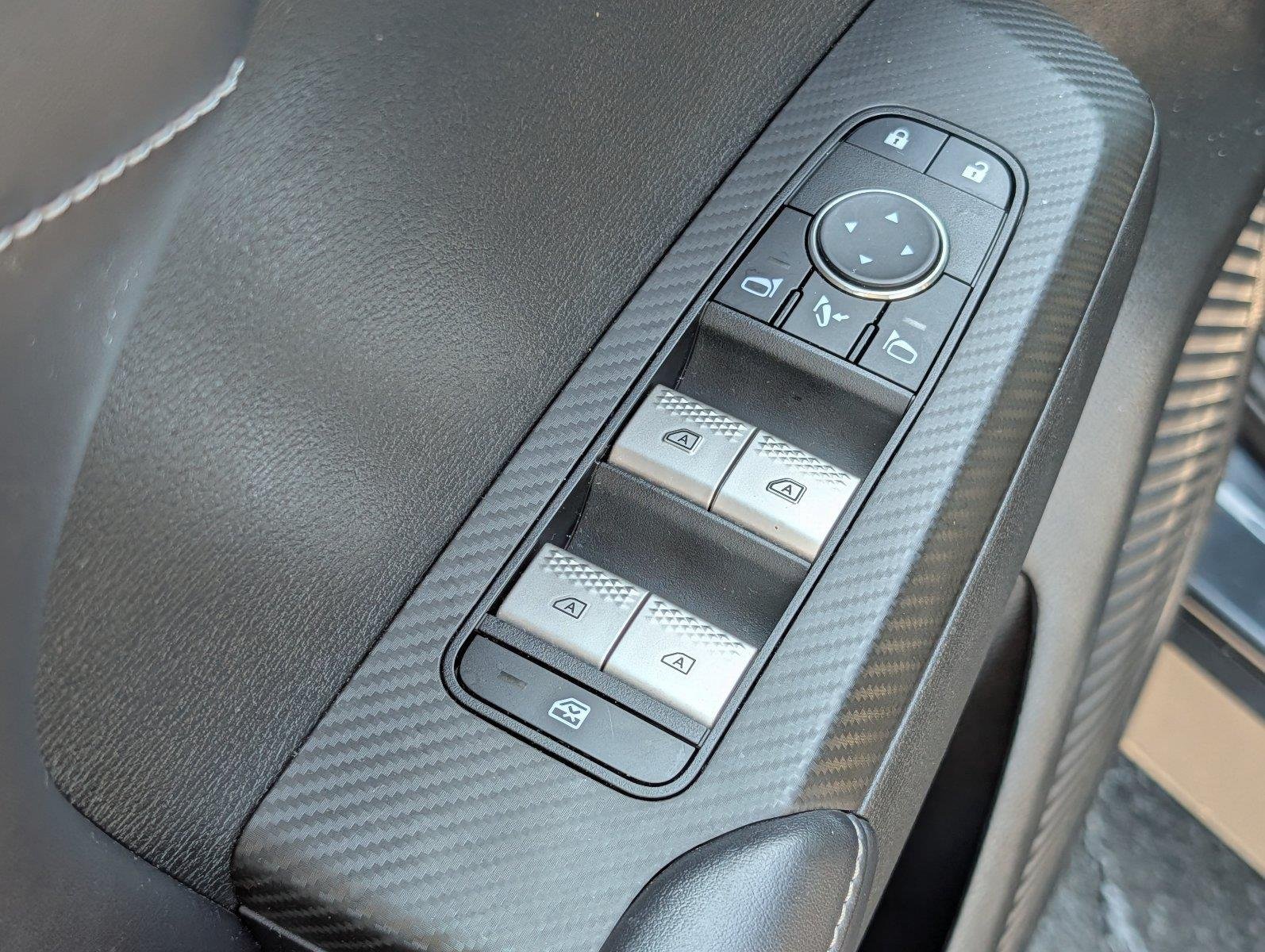 Used 2024 Alloy Silver Metallic Mitsubishi SE image 15