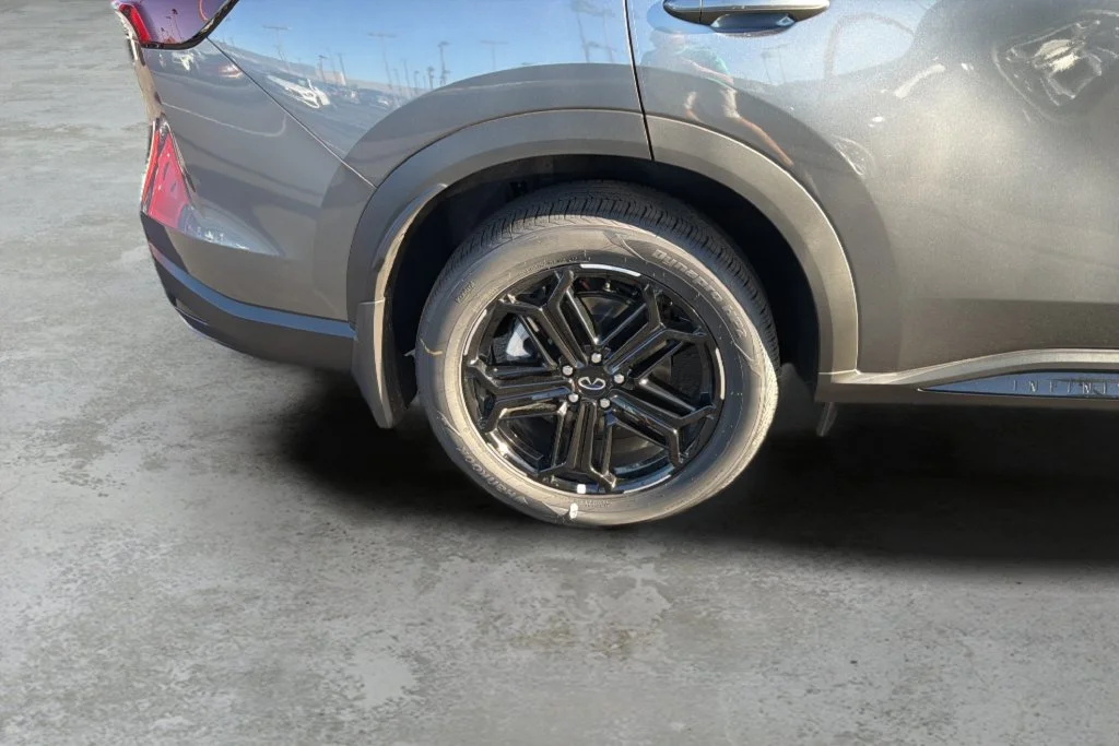 New 2027 GRAPHITE SHADOW INFINITI Sport AWD image 9