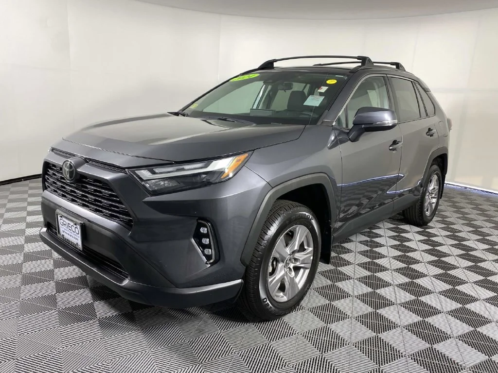 Used 2024 Magnetic Gray Metallic Toyota XLE image 4