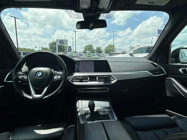 Used 2021 Jet Black BMW xDrive40i image 19