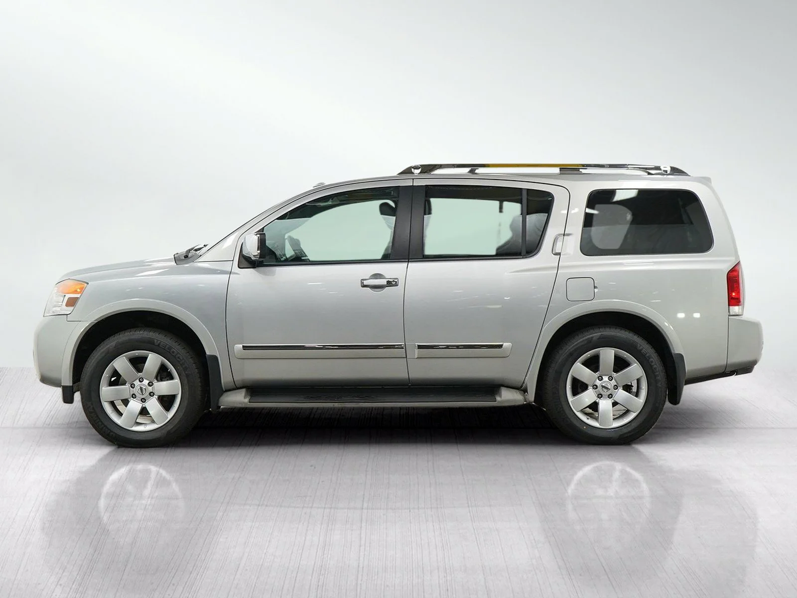 Used 2011 Nissan Armada SL with VIN 5N1AA0NC3BN624445 for sale in Burnsville, MN