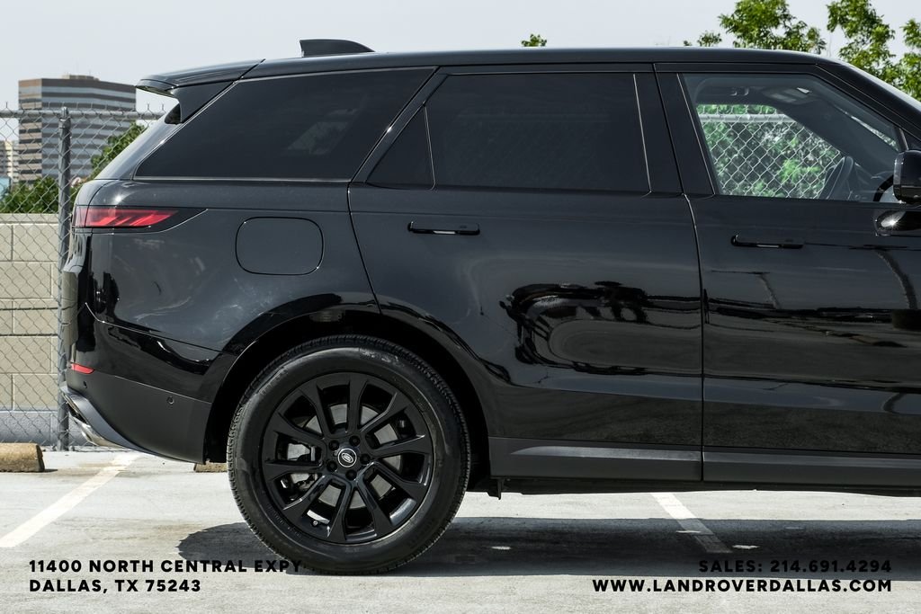 Certified Used 2025 Santorini Black Metallic Land Rover SE image 6