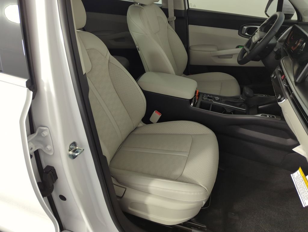 New 2026 Glacial White Pearl Kia S image 37