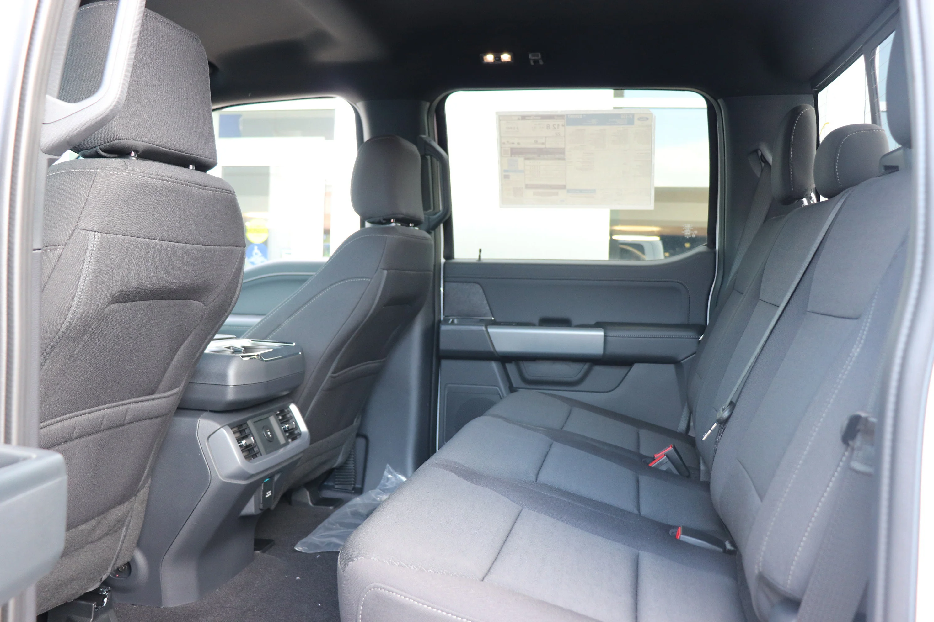 New 2026 OXFORD WHITE Ford XLT image 13