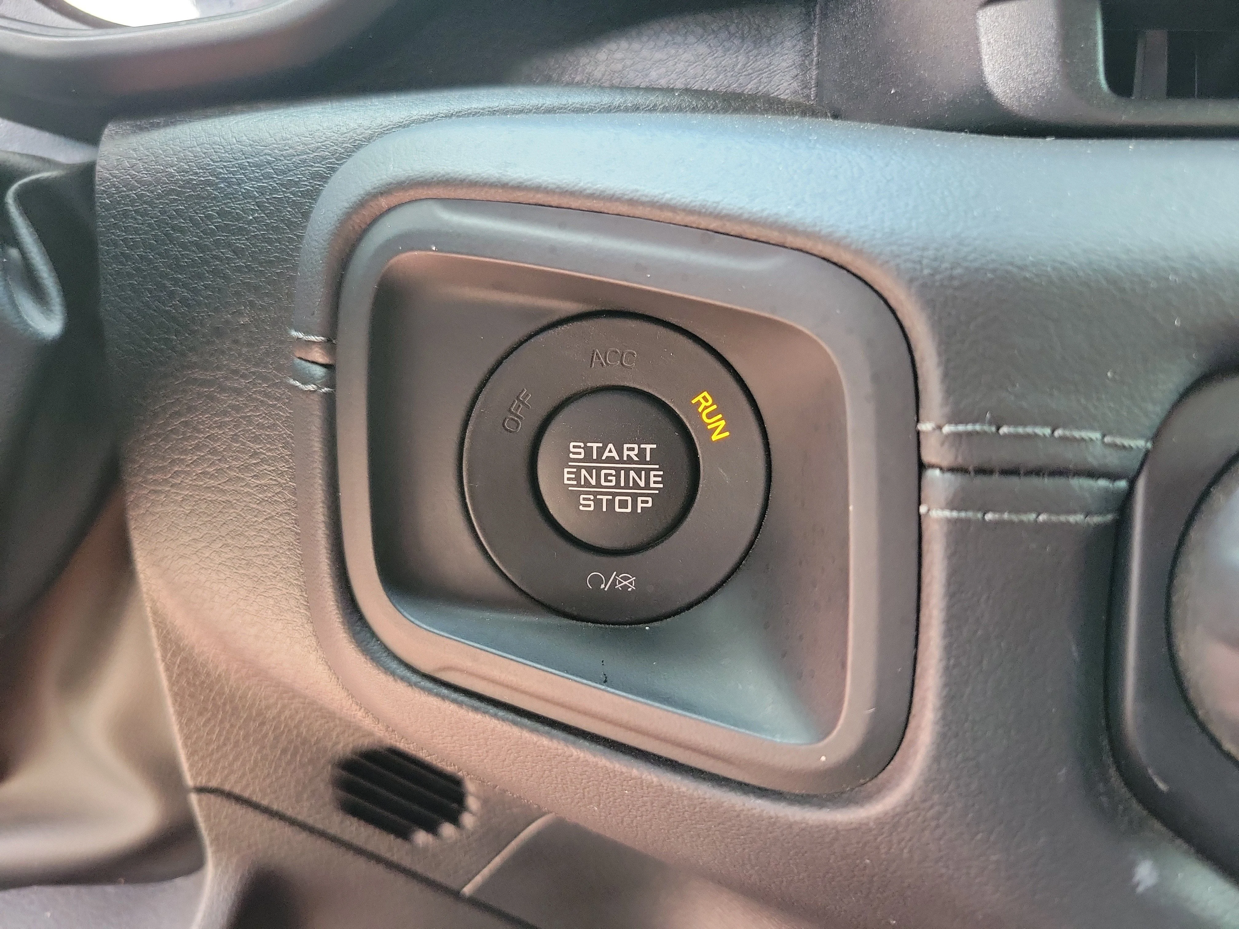 Used 2024 Firecracker Red Clearcoat Jeep Sahara image 14