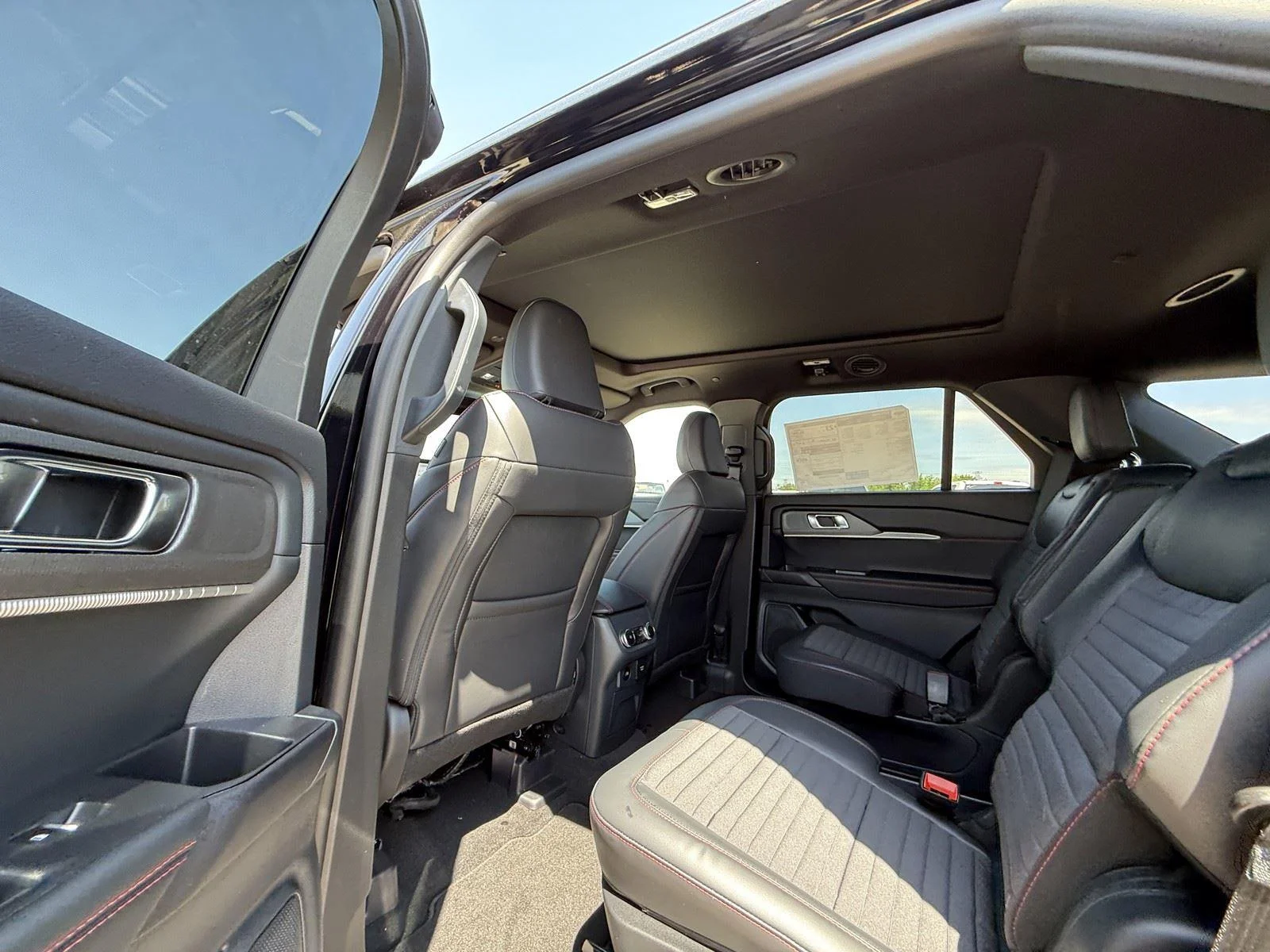 New 2026 Agate Black Metallic Ford ST-Line image 35
