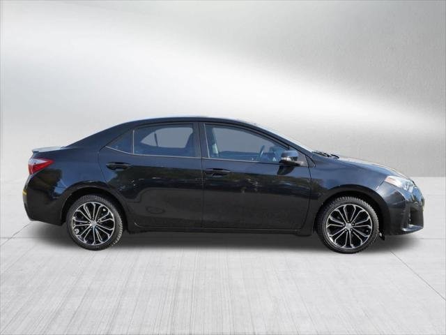 Certified Used 2016 BLACK SAND PEARL Toyota  image 8