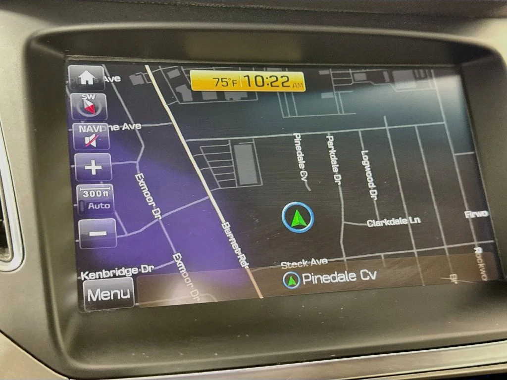 Used 2016 Black Hyundai Base image 15