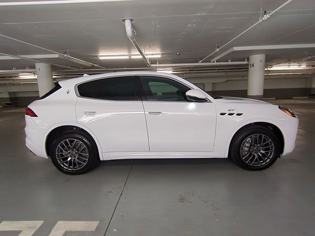 Used 2023 Bianco Maserati GT image 8