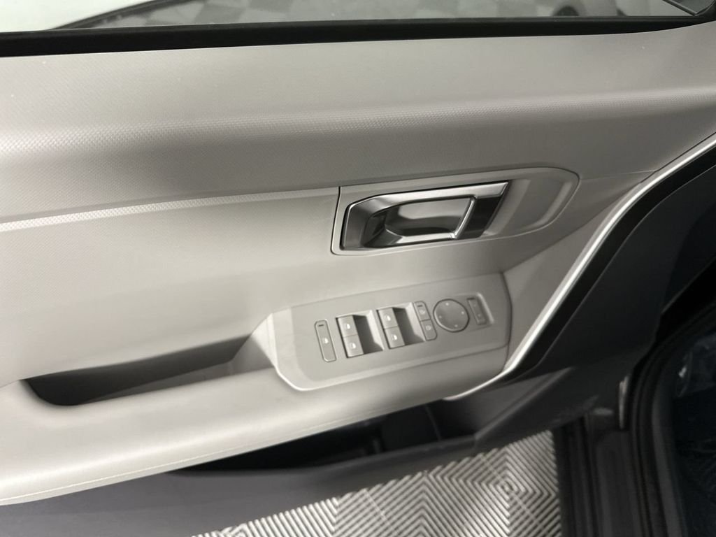 New 2027 Interstellar Gray Kia S image 8