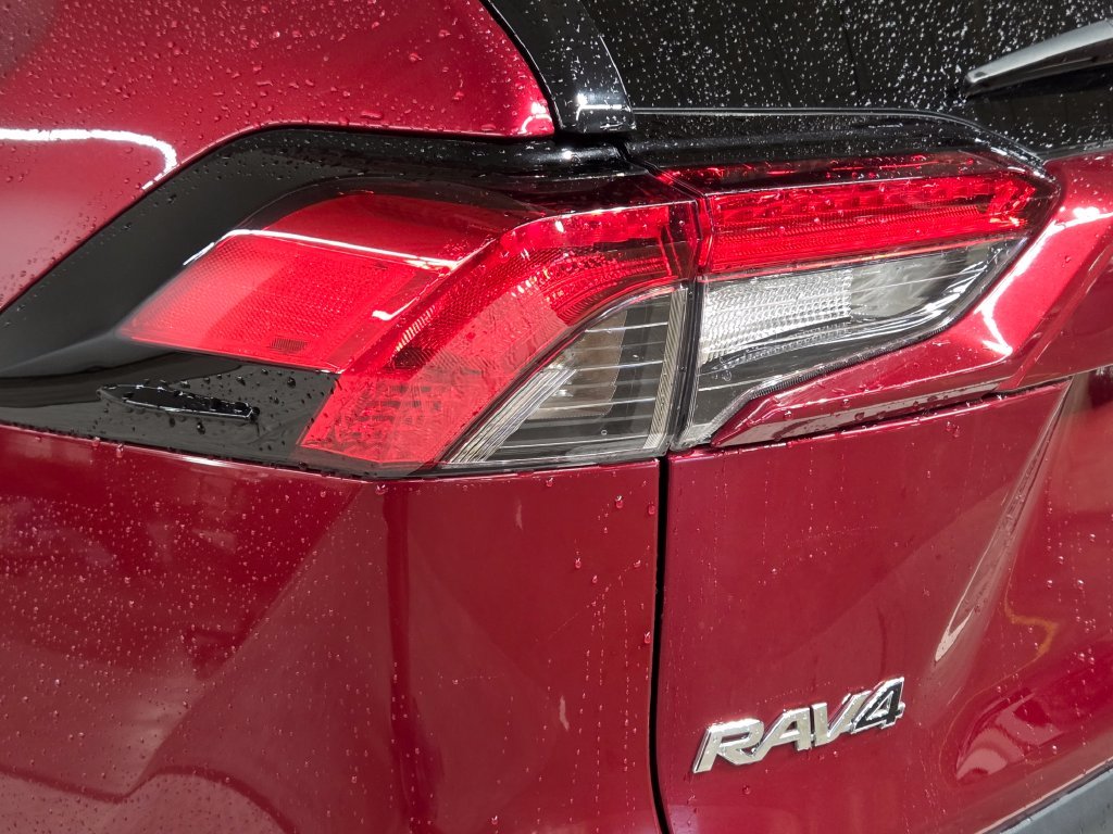 Used 2025 Red Toyota XLE image 15