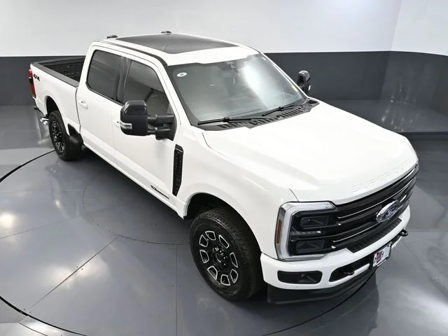 2025 Ford F-250 Super Duty Platinum - Photo 62