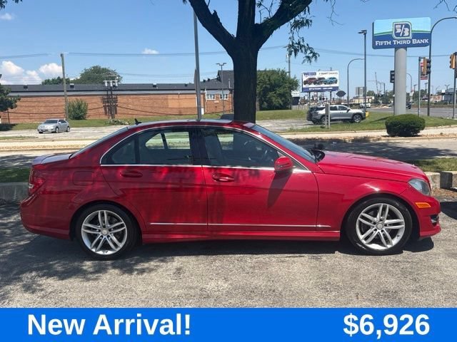 Used 2014 Mercedes-Benz C-Class C250 Sport with VIN WDDGF4HB2EA930905 for sale in Oak Lawn, IL