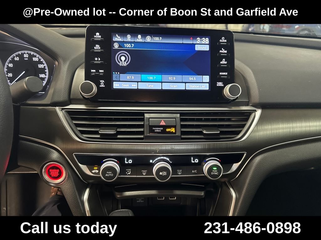 Used 2021  Honda LX image 18