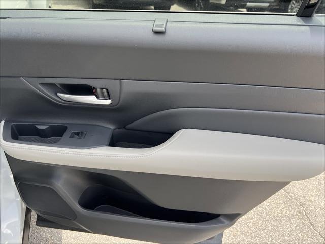 Certified Used 2025 WIND CHILL PEARL Toyota Limited image 31