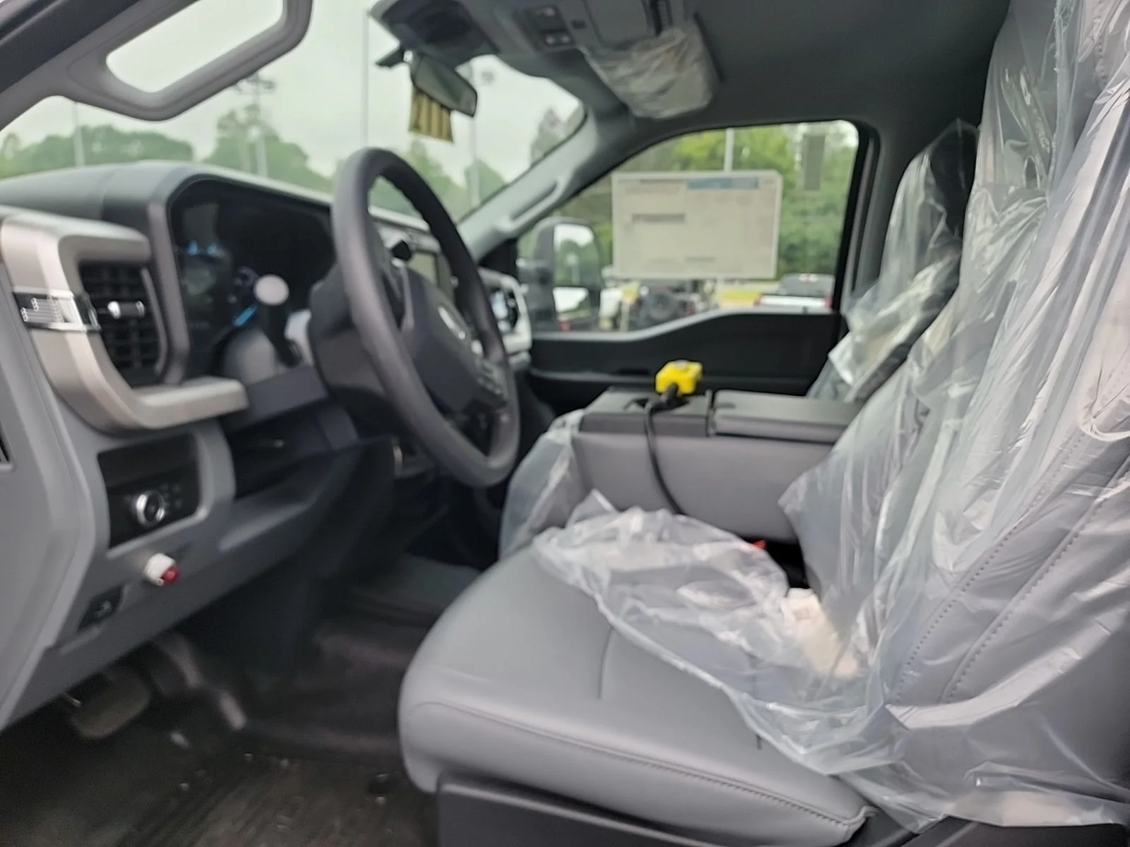 2025 Ford F-550 Super Duty Chassis Cab XL - Photo 16